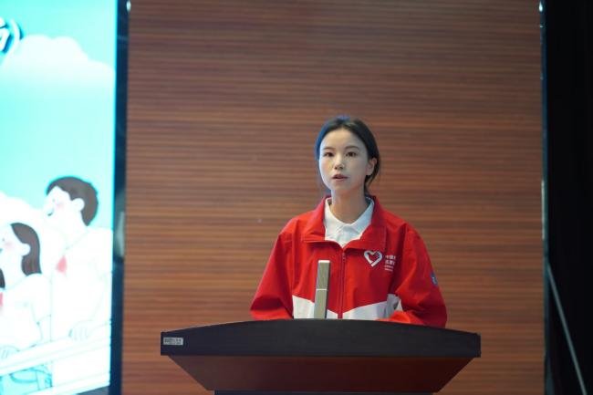 新疆生产建设兵团第二师铁门关团市委书