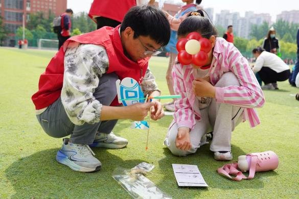 石家庄市第四十四中学承办的“未来新闻