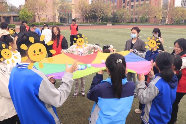 为26名听障儿童送去温暖与欢乐